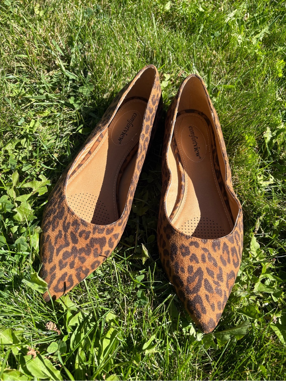 comfortview Leopard Print Pointed Toe Flats - Tan and Black